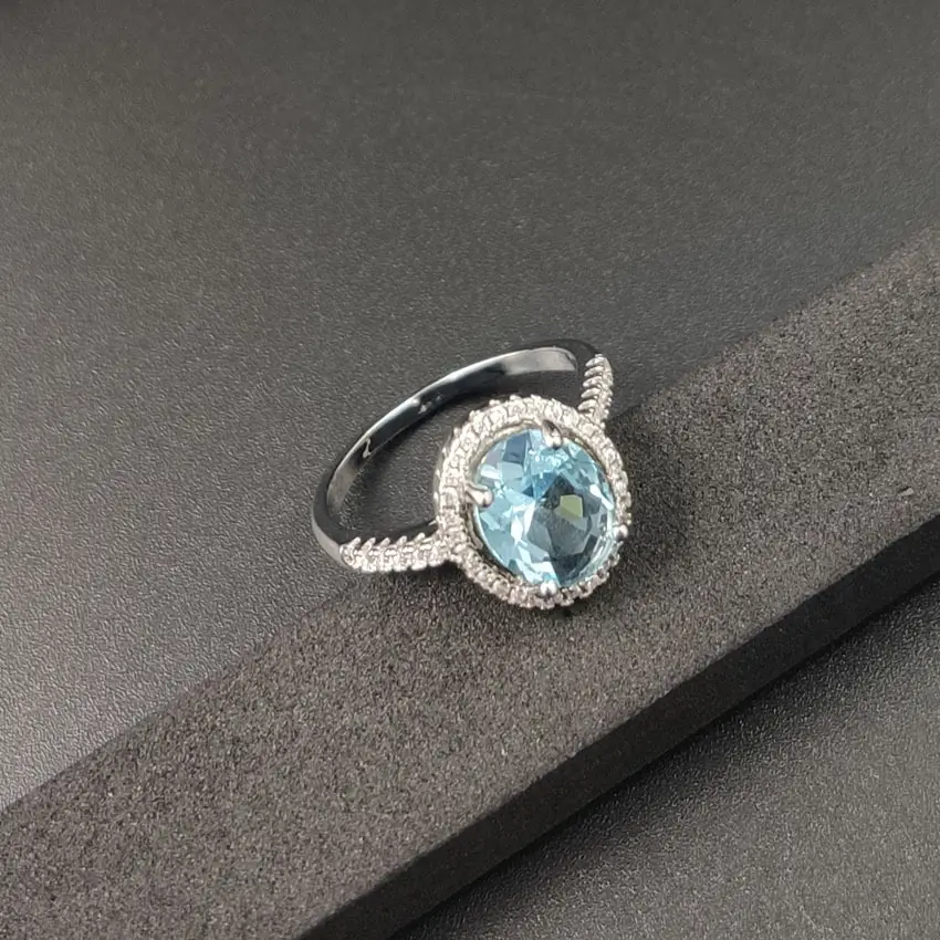 European Luxury Dark Blue Zircon Ring with Sparkling Diamonds - Image 4