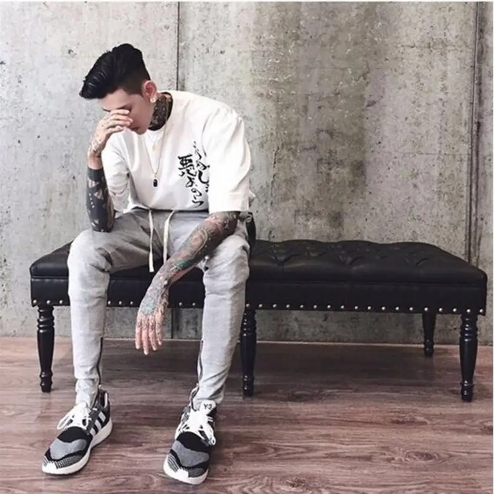 Men White Short Sleeve T-Shirt with Japanese Text Back - Image 4