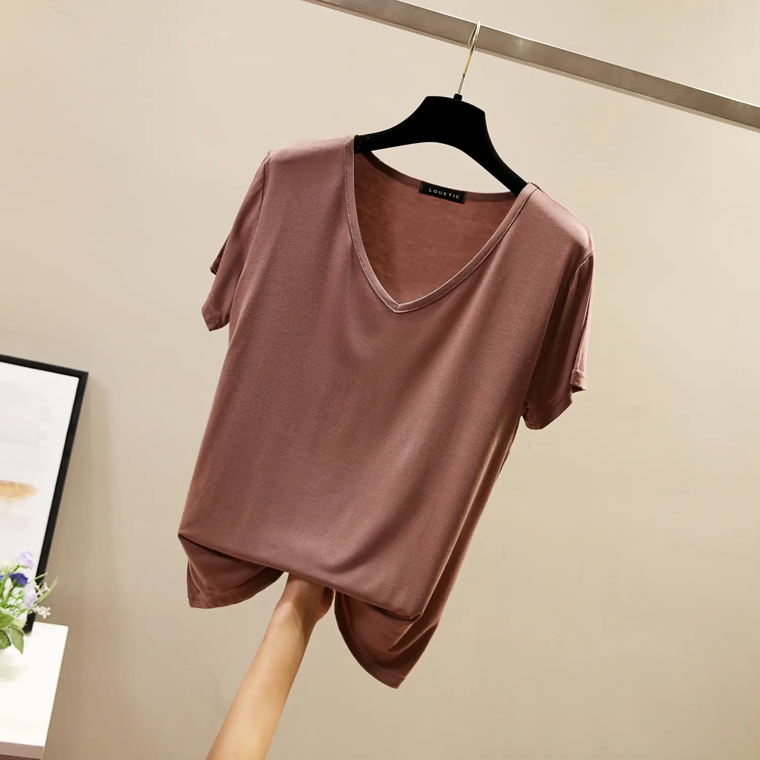 Black V-Neck Loose T-Shirt for Women Plus Size - Image 5