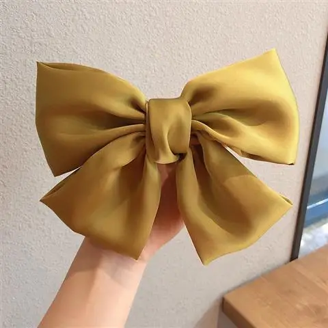 Red Oversized Bow Hairpin for Girls - Image 6