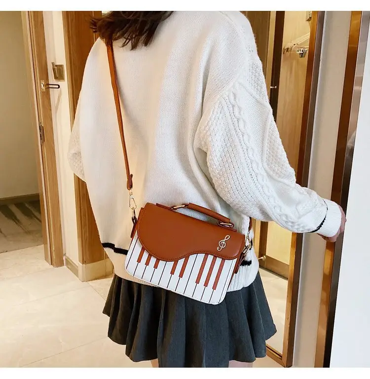 Piano Key Design Women's Shoulder Bag Brown White — feature 17