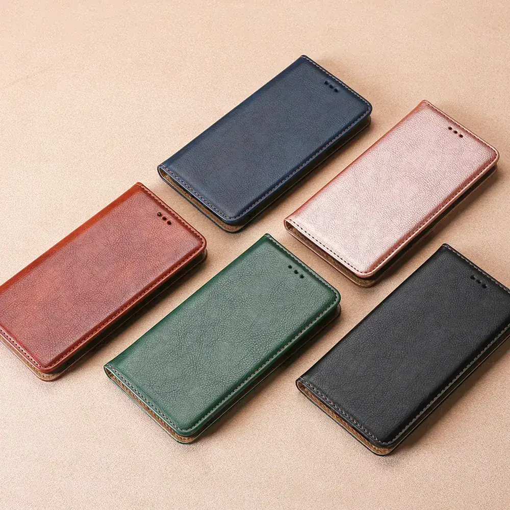 Black Leather Magnetic Phone Case S25 — feature 3