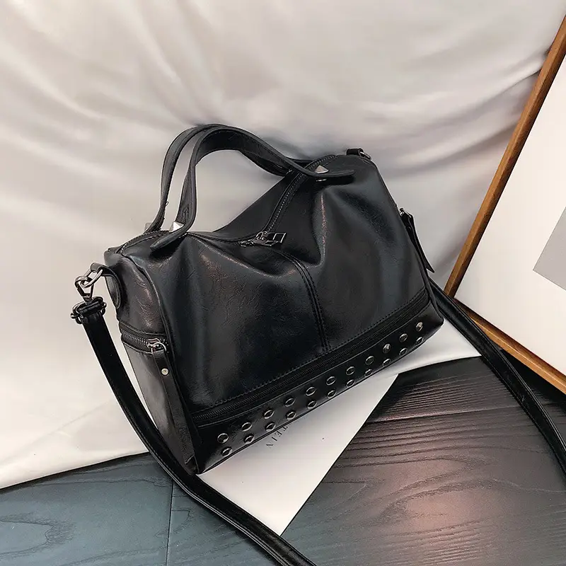 Black Leather Shoulder Bag with Detachable Strap - Image 2