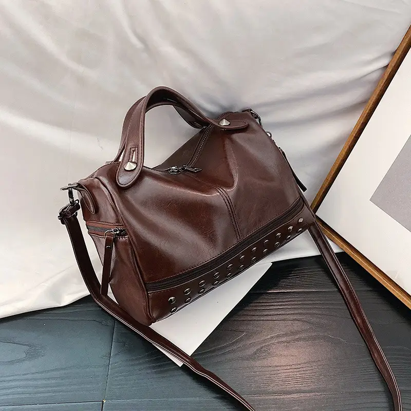 Black Leather Shoulder Bag with Detachable Strap - Image 4