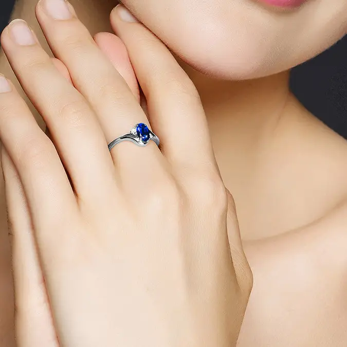 White Gold Sapphire Gem Ring for Women Elegant Design - Image 5