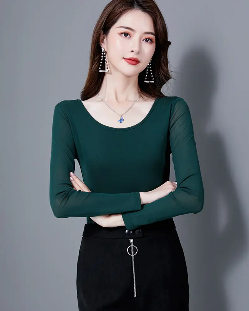 Elegant Women's White Long Sleeve T-Shirt with Glitter Silk Detail - Image 2