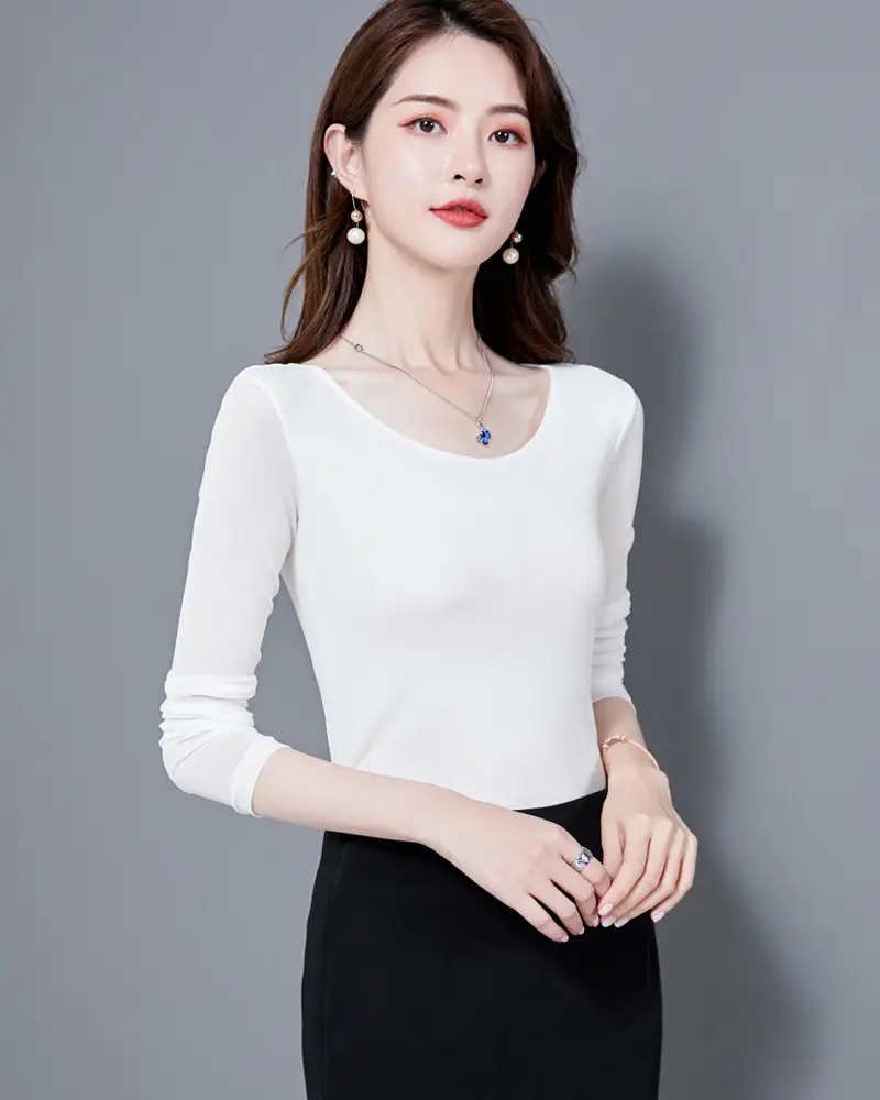 Elegant Women's White Long Sleeve T-Shirt with Glitter Silk Detail - Image 4