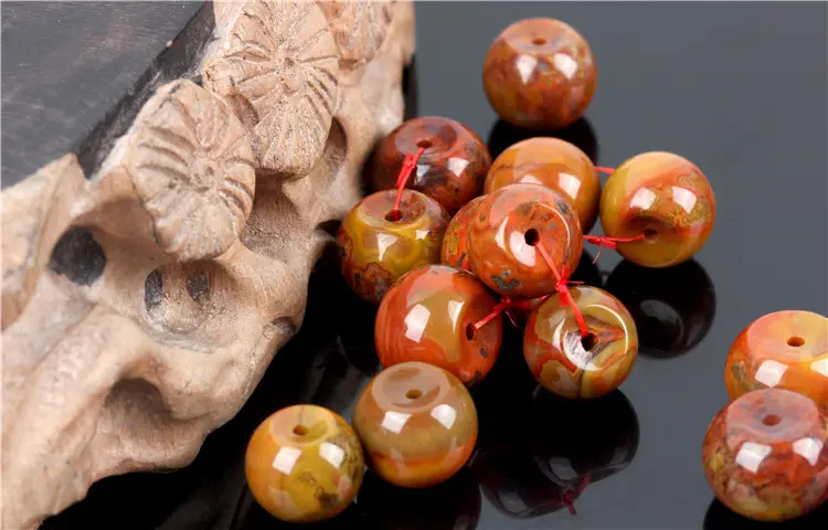 Raw South Red Agate Scattered Beads Drum Beads Round — feature 16