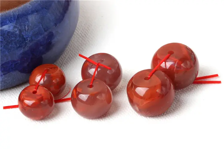 Raw South Red Agate Scattered Beads Drum Beads Round — feature 8