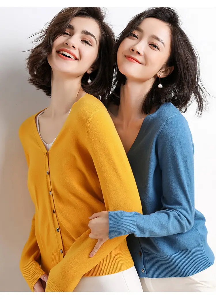 2025 Spring V-Neck Loose Sweater Coat Women — feature 17