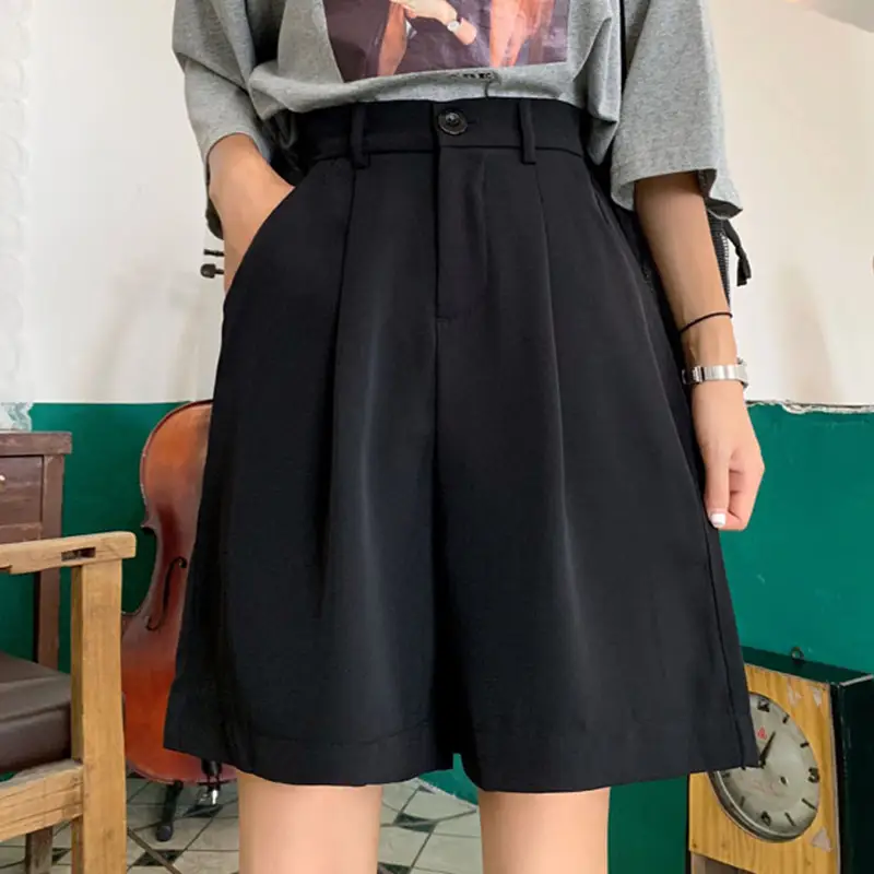 Black Loose Slimming Shorts for Women 2025 - Image 3