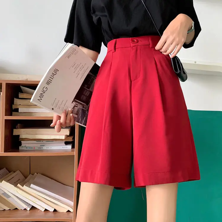 Black Loose Slimming Shorts for Women 2025 — feature 12