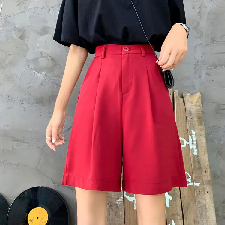 Black Loose Slimming Shorts for Women 2025 — feature 17