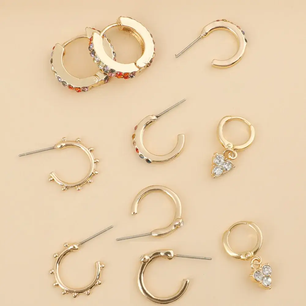 Gold Zircon Diamond Earrings Set with C-Shape Buckle — feature 2