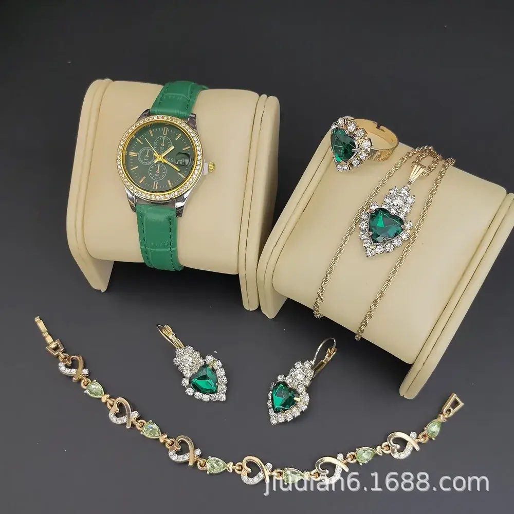 Women's Diamond Bracelet Watch Set with Chain — feature 19