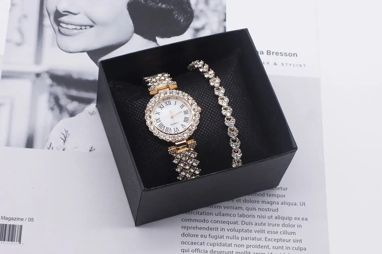 Women's Diamond Bracelet Watch Set with Chain — feature 7
