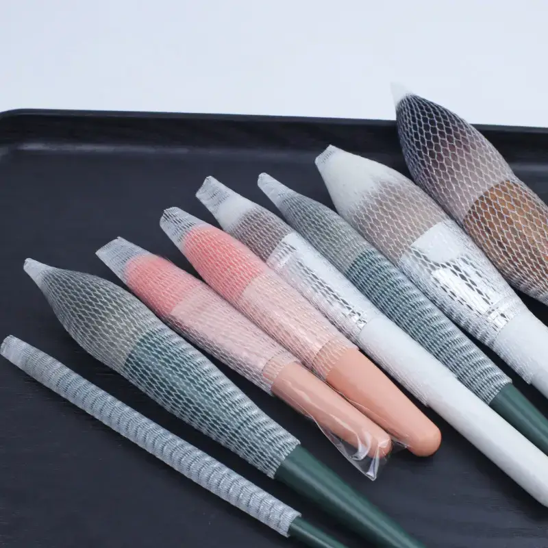 Anti-Blast Retractable Brush Cover for Makeup Brushes