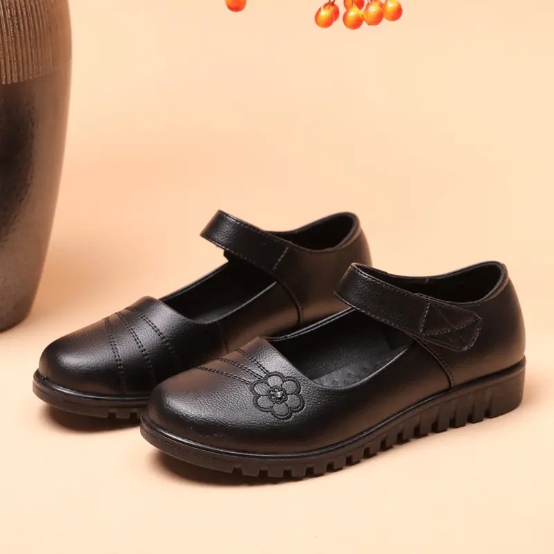 Genuine Leather Shoes for Elderly Women, First Layer Cowhide, Non-Slip Leather Shoes for Middle-Aged and Elderly Women, Mother's Shoes, Flat Shoes, Large Size, Velcro Fastener - Image 4
