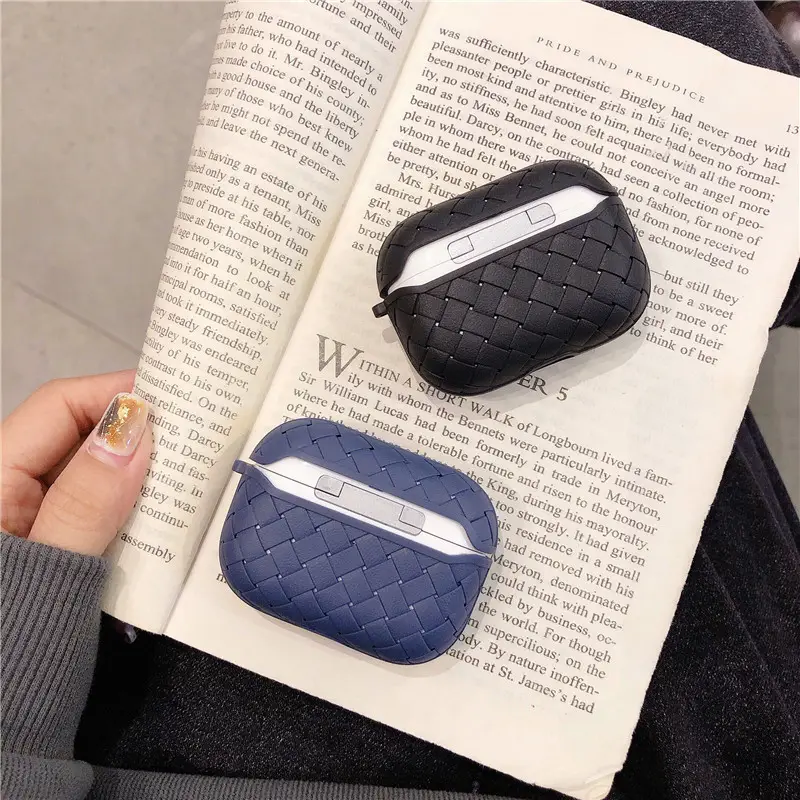 AirPods Pro 2 Earphone Case with Braided Design - Image 11