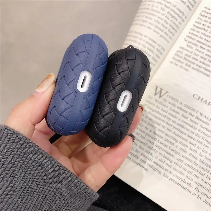 AirPods Pro 2 Earphone Case with Braided Design - Image 12