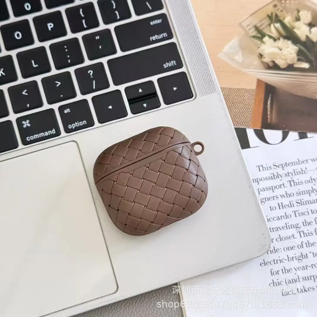 AirPods Pro 2 Earphone Case with Braided Design - Image 8