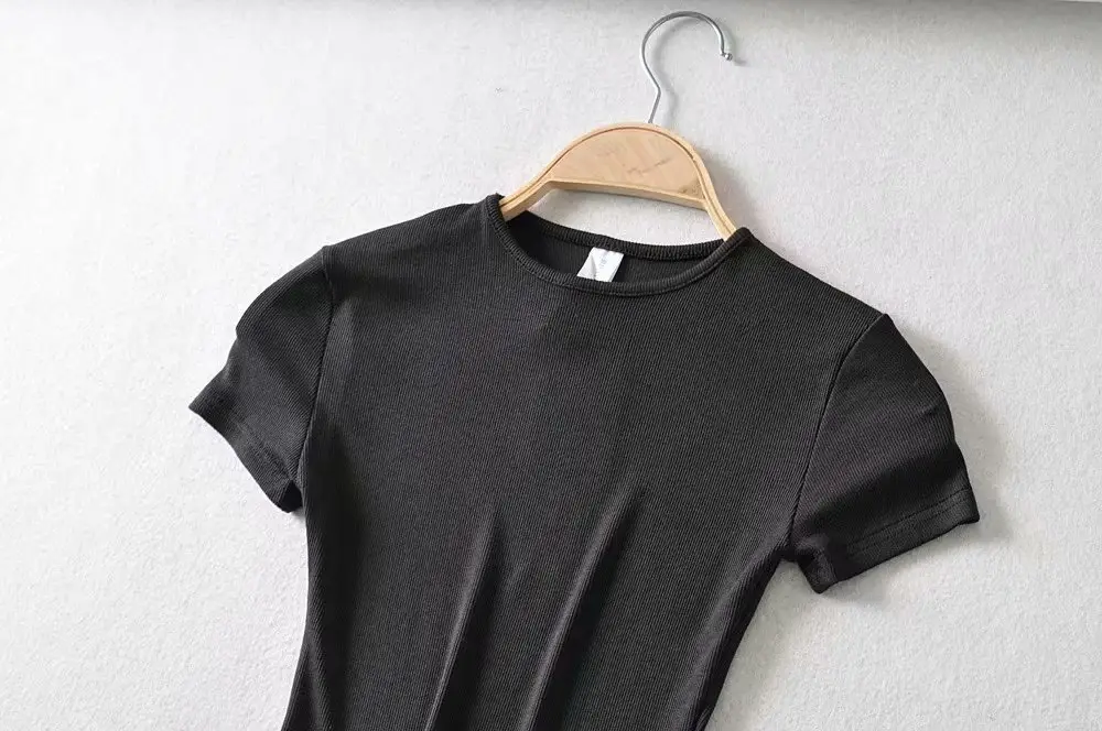 Black Slim Fitting Round Neck T-Shirt for Men — feature 34