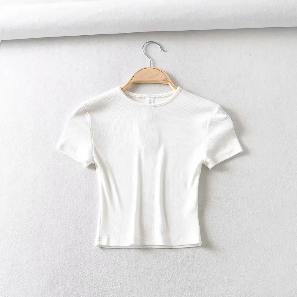 Black Slim Fitting Round Neck T-Shirt for Men - Image 4