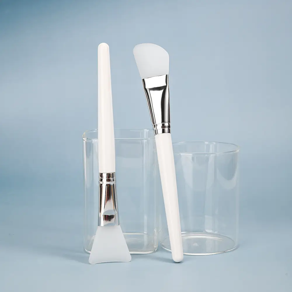 Silicone Mask Brush with Soft Head for DIY Beauty Application