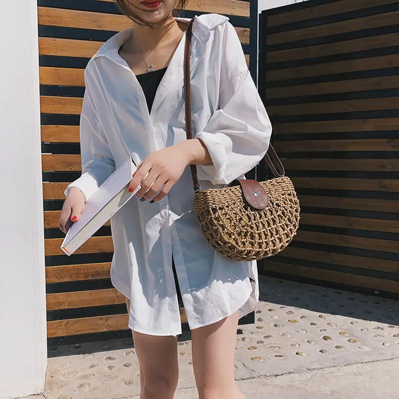 Women's woven straw shoulder bag Mori pastoral style 2020 - Image 3