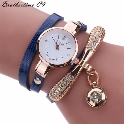 2020 Fashion Fashion Bracelet Spot Winding Dragonfly Diamond Women Bracelet Student Quartz Watch Wholesale