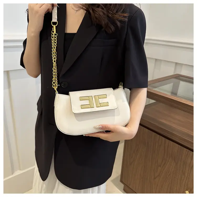 White Chain Shoulder Bag with Gold Embroidery — feature 11