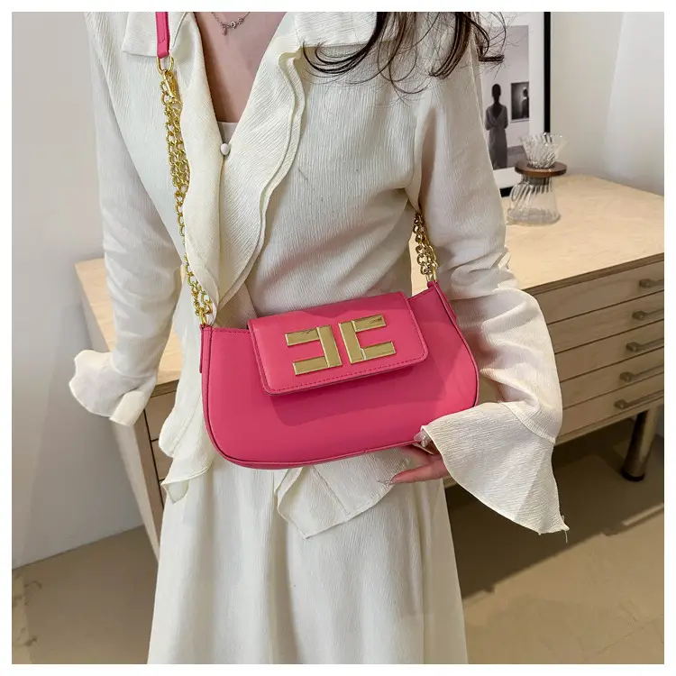 White Chain Shoulder Bag with Gold Embroidery — feature 15