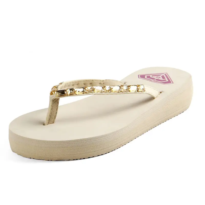 2026 Summer New Trendy Outdoor Slippers with Rhinestones, Women's Flip-Flops with Medium Heel, Breathable and Non-Slip Beach Sandals - Image 3