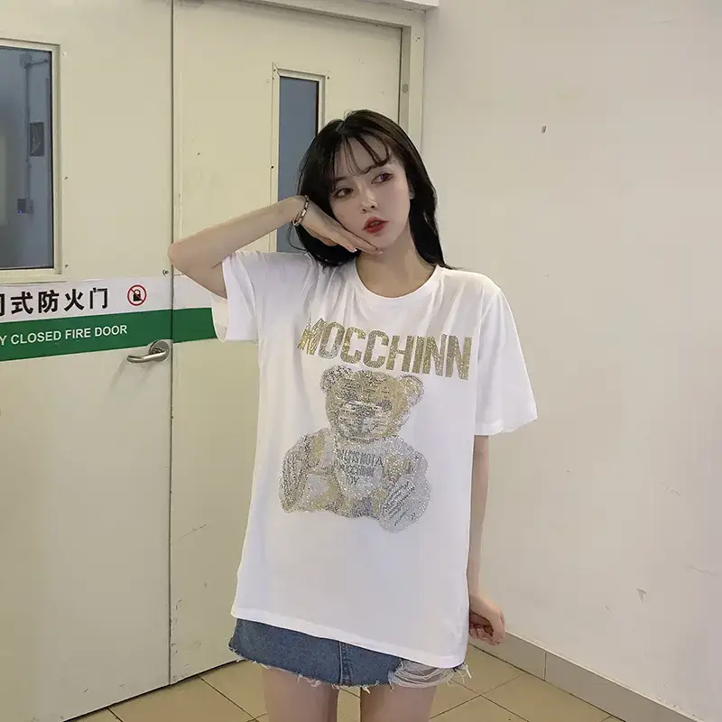 Women's Black Mocchin Bear Print T-Shirt Large — feature 32