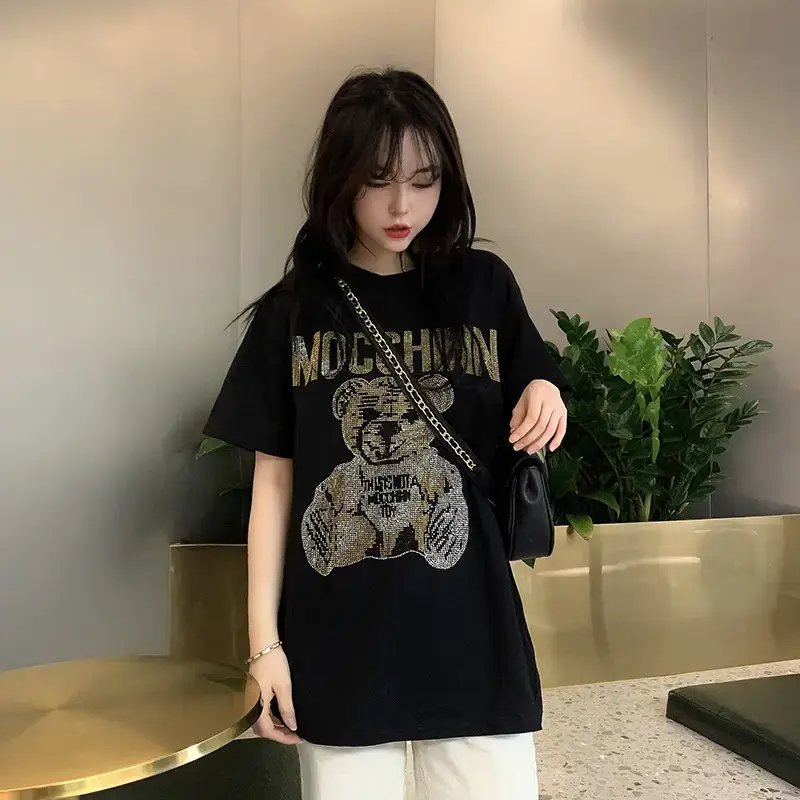 Women's Black Mocchin Bear Print T-Shirt Large — feature 7