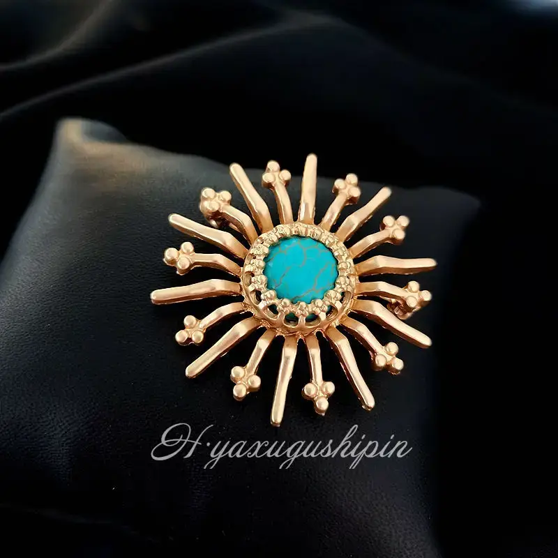 European Retro Baroque Brooch Matte Gold Turquoise — feature 4