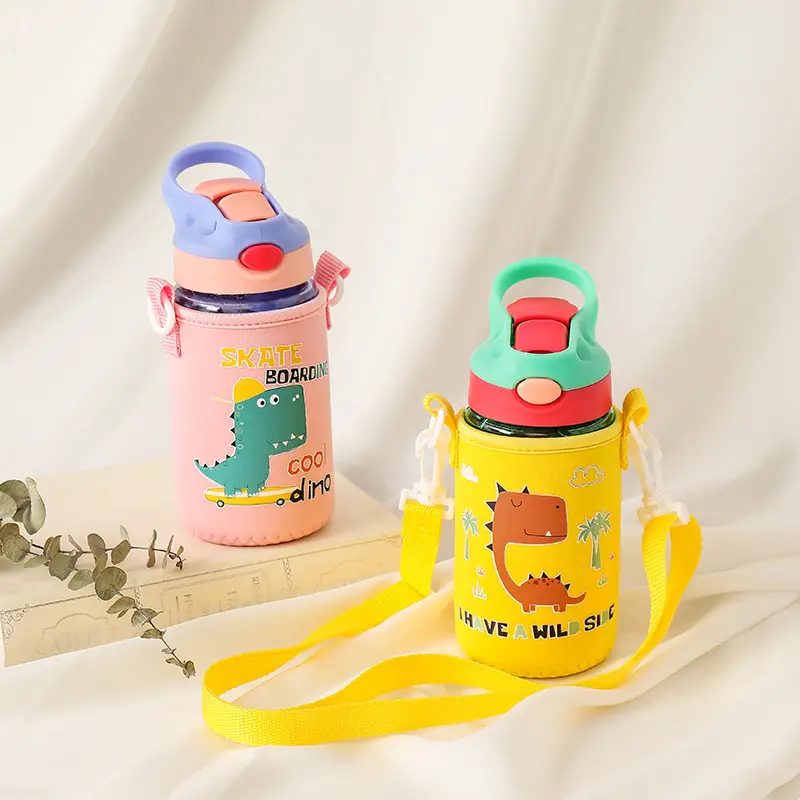 Kids Water Cups with Straws and Duck Design - Image 2