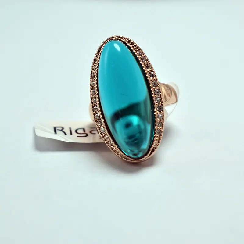 Noble Luxury Emerald Ring with Gold Plated Design — feature 4