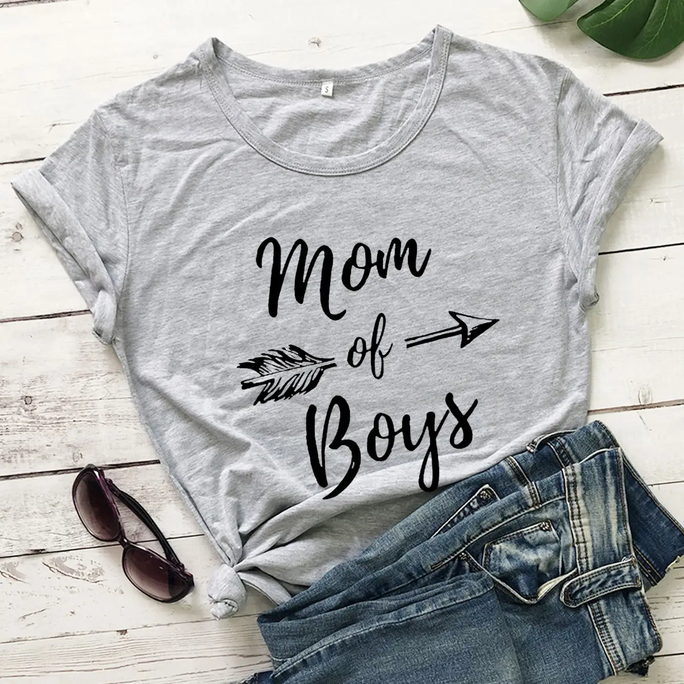 Pink Mom of Boys Tee with Arrow Design - Image 3