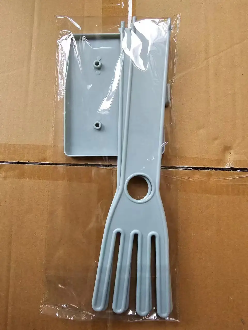 Silver Metal Kitchen Towel Rack with Drain Base — feature 3
