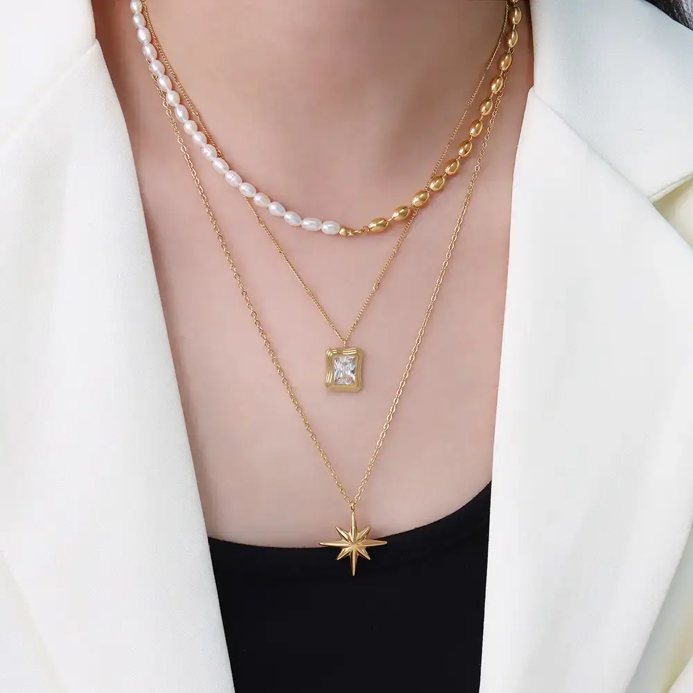 Gold Star Pendant Necklace for Women - Image 5