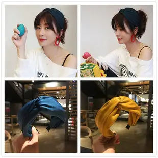 Black Korean Letter Hair Clip with Knotted Design — feature 7