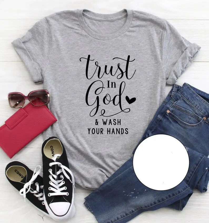 Red T-Shirt "Trust in God" Short Sleeve - Image 3