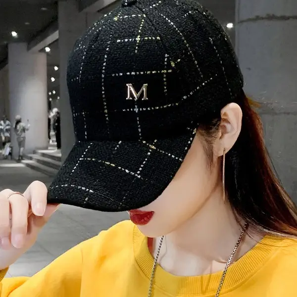 Women Korean Style Baseball Cap with Chain & Crystal - Image 4