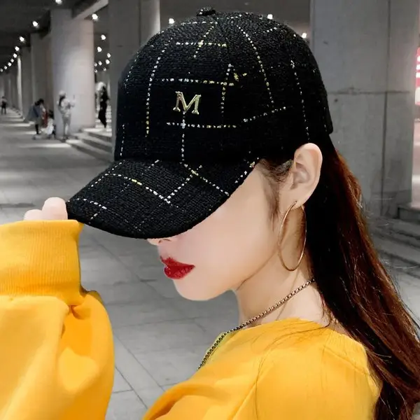 Women Korean Style Baseball Cap with Chain & Crystal - Image 5