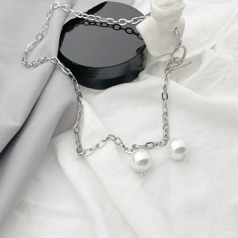 Vintage Pearl Necklace with Spliced Shell Beads Unisex — feature 12