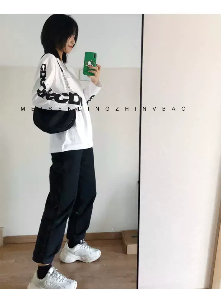 Minimalist Cold Retro Summer Bag 2025 — feature 5