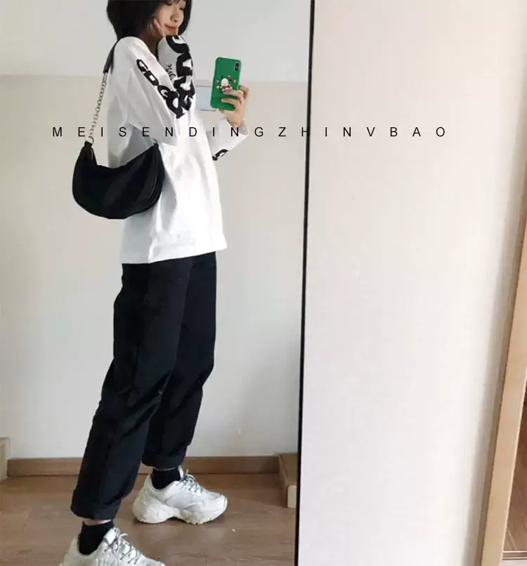 Minimalist Cold Retro Summer Bag 2025 — feature 6
