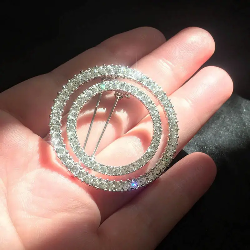 Crystal Cardigan Corsage Brooch for Women Vintage Circle Pin Buckle