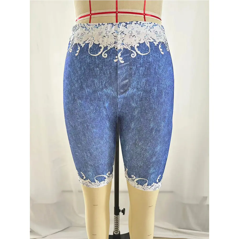 Women's Maroon Embroidered Leggings Large - Image 3
